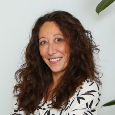 Caroline Hau