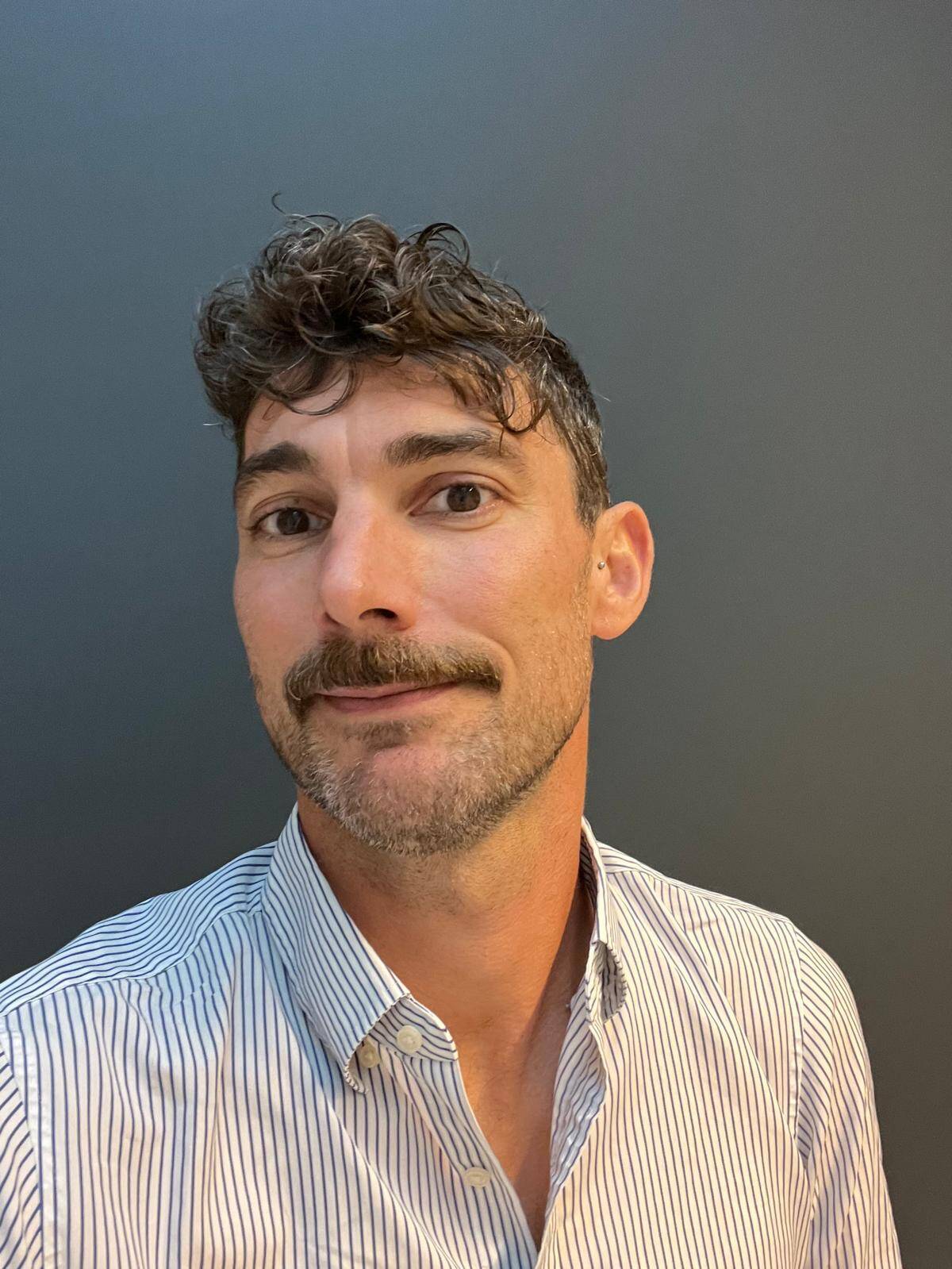 Julien Demengel - Consultant en communication | Chef de projet