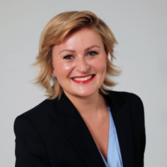 Anna Queuche - Sales development representative