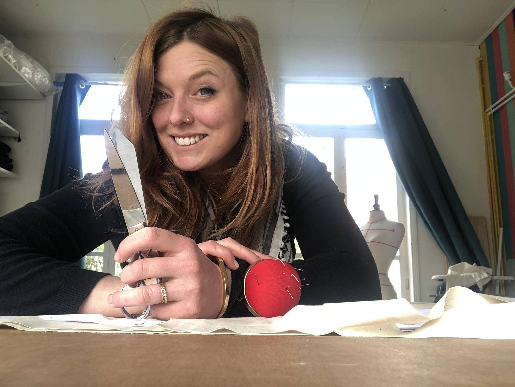 Jeanne  - Modedesigner, Schnittmusterersteller, Prototypenhersteller