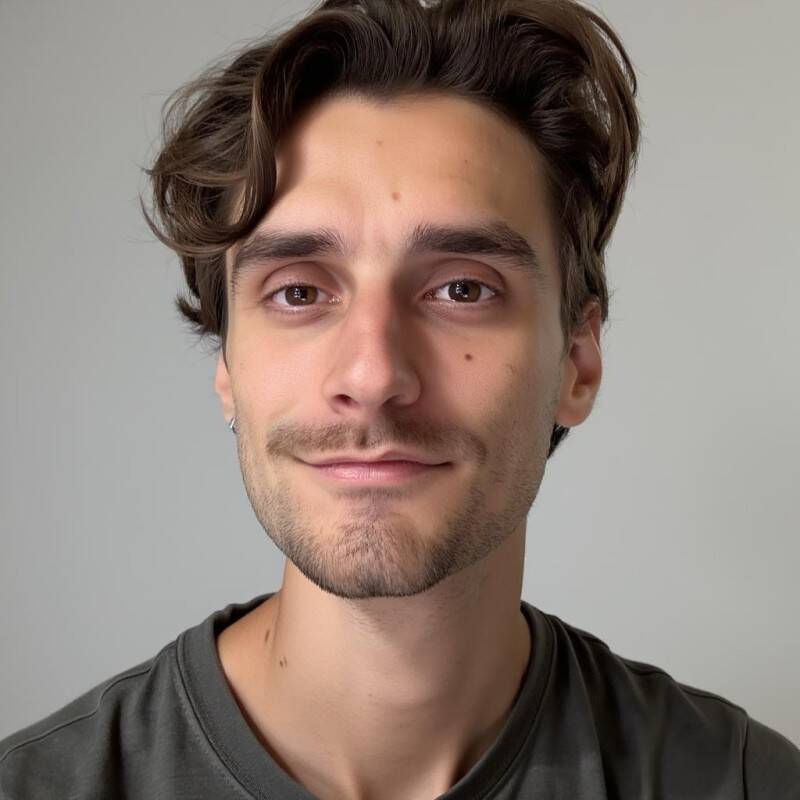 Alexandre R.