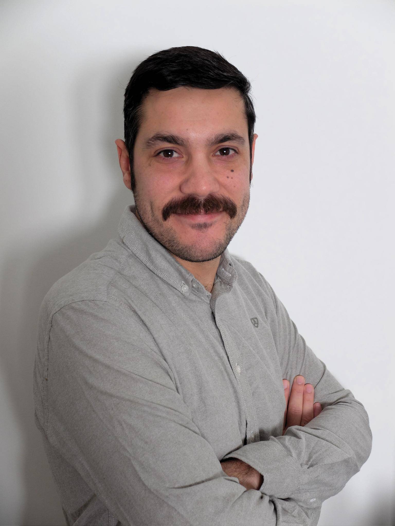 Carlos López - Diseño Web · Wordpress · UX-UI | Community Manager