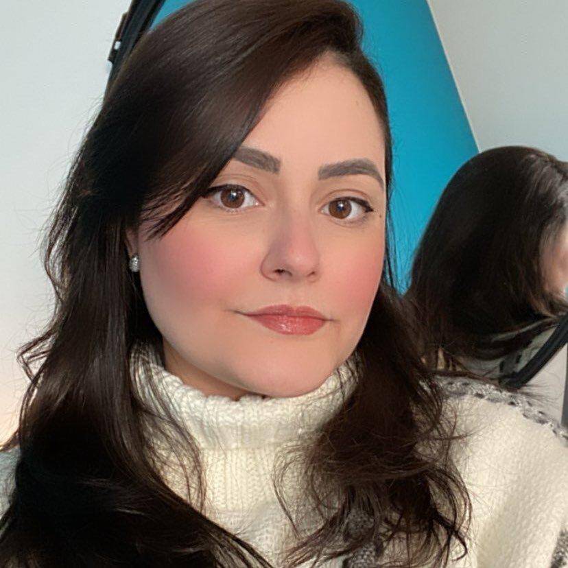 Andréia A.