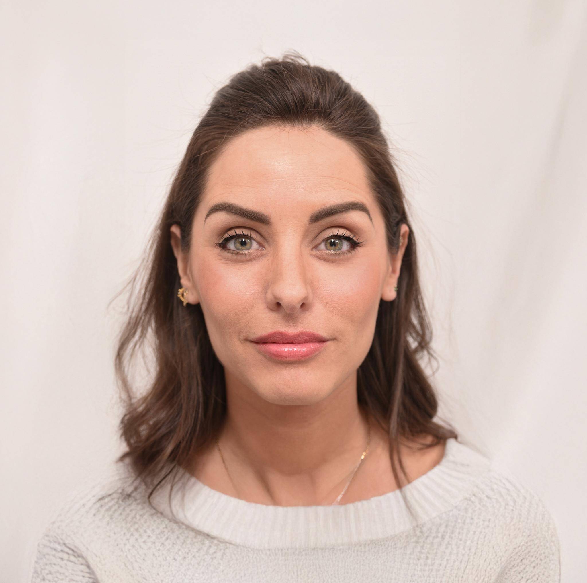 Lucile B. - D.A / Graphiste / UX UI design / Community manager