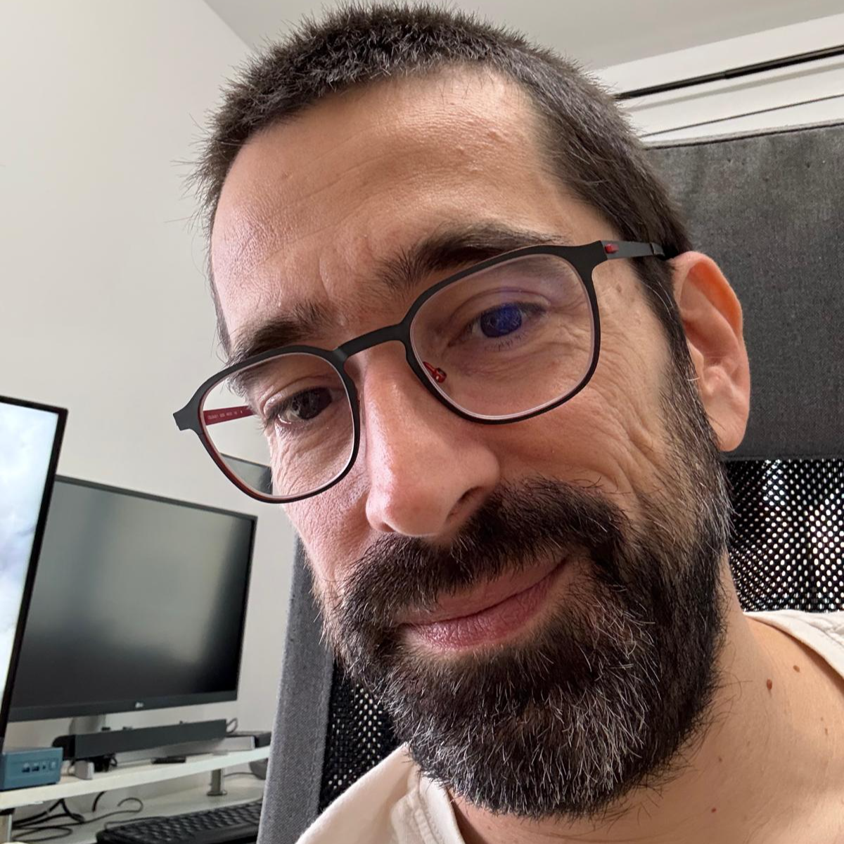 Xavier Romero - Senior Cloud & Blockchain DevOps Engineer & Python