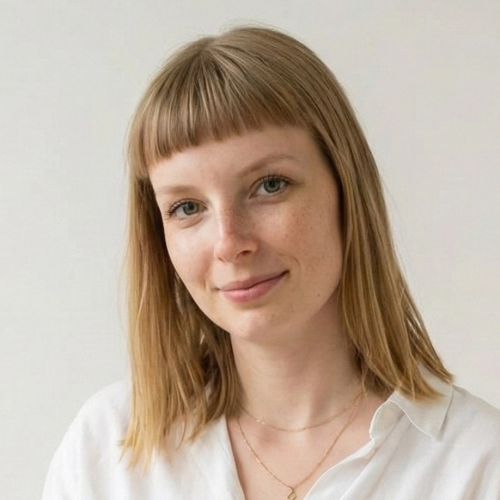 Anna  - Set & Exhibition Designer | 3D Visualization