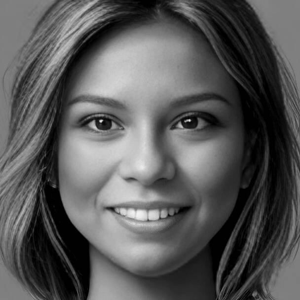 Gina  - Graphic Designer | Visual identity | Digital