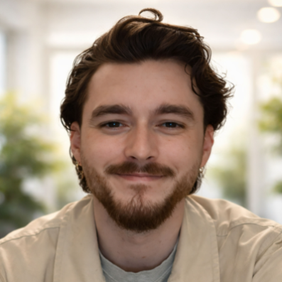 Alexis Lenancker - Chargé de marketing et communication
