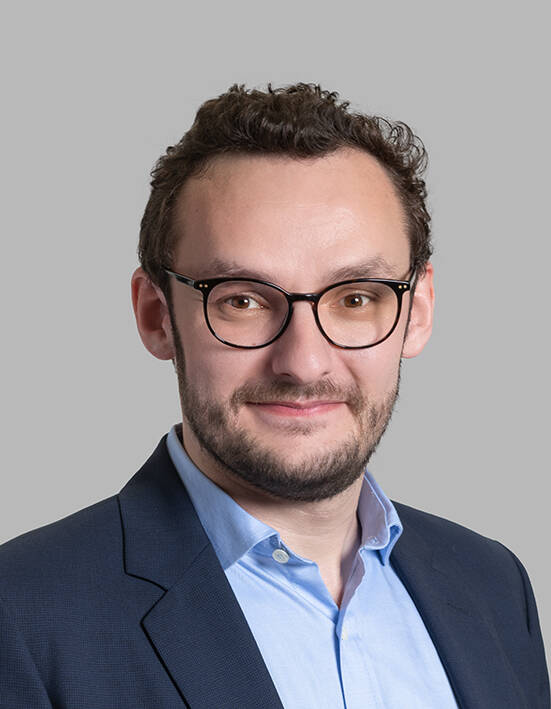 Valentin  - Chartered Accountant | Auditor | Administrative and Financial Director
