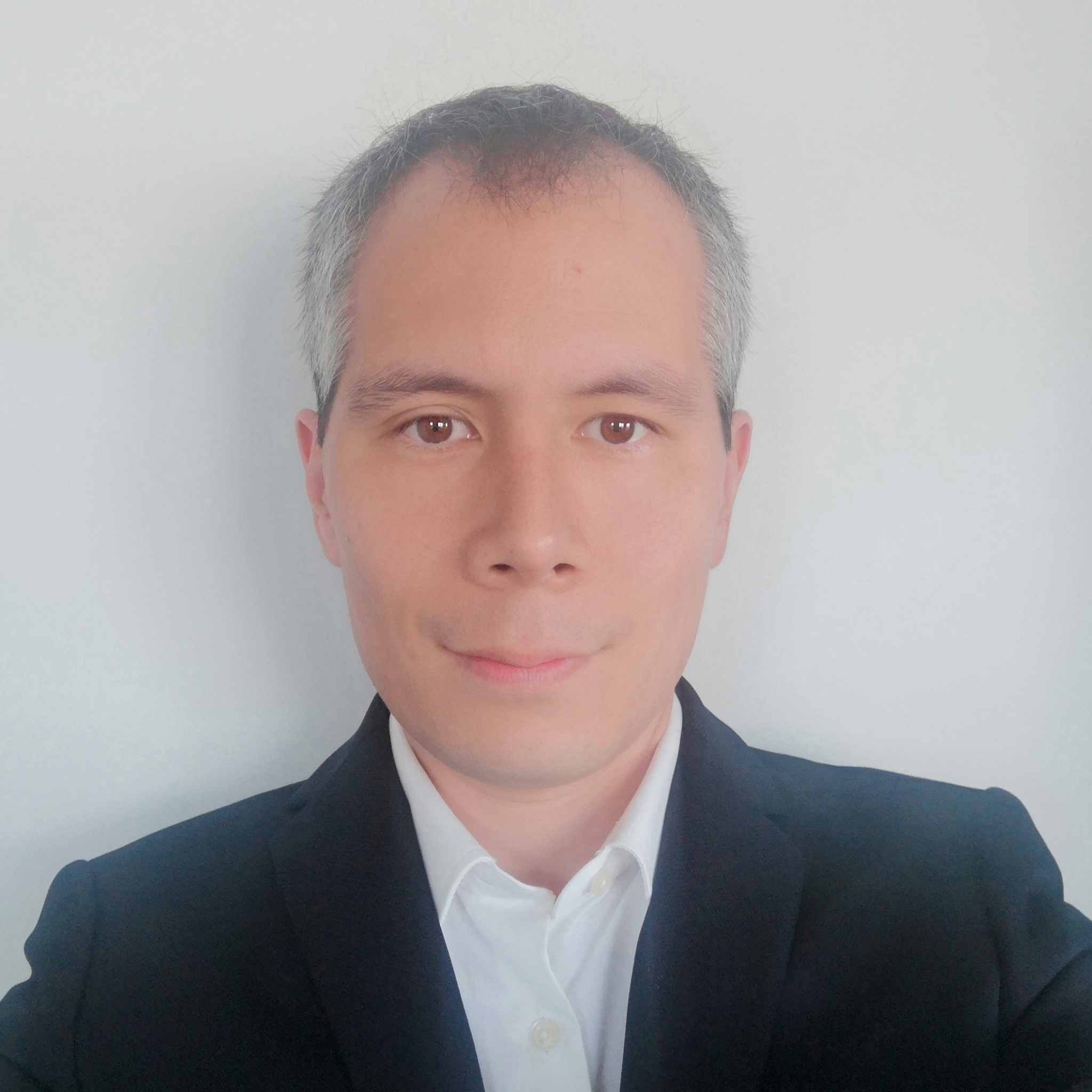 Matthias Villaverde - Senior Data Analyst & Scientist
