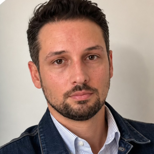 Fabien  - BUSINESS DEVELOPMENT / ACHATS et COMMERCIAL / MODE