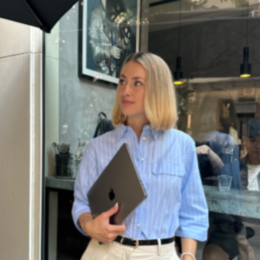 Laura Boll - Social Media & Content Creation