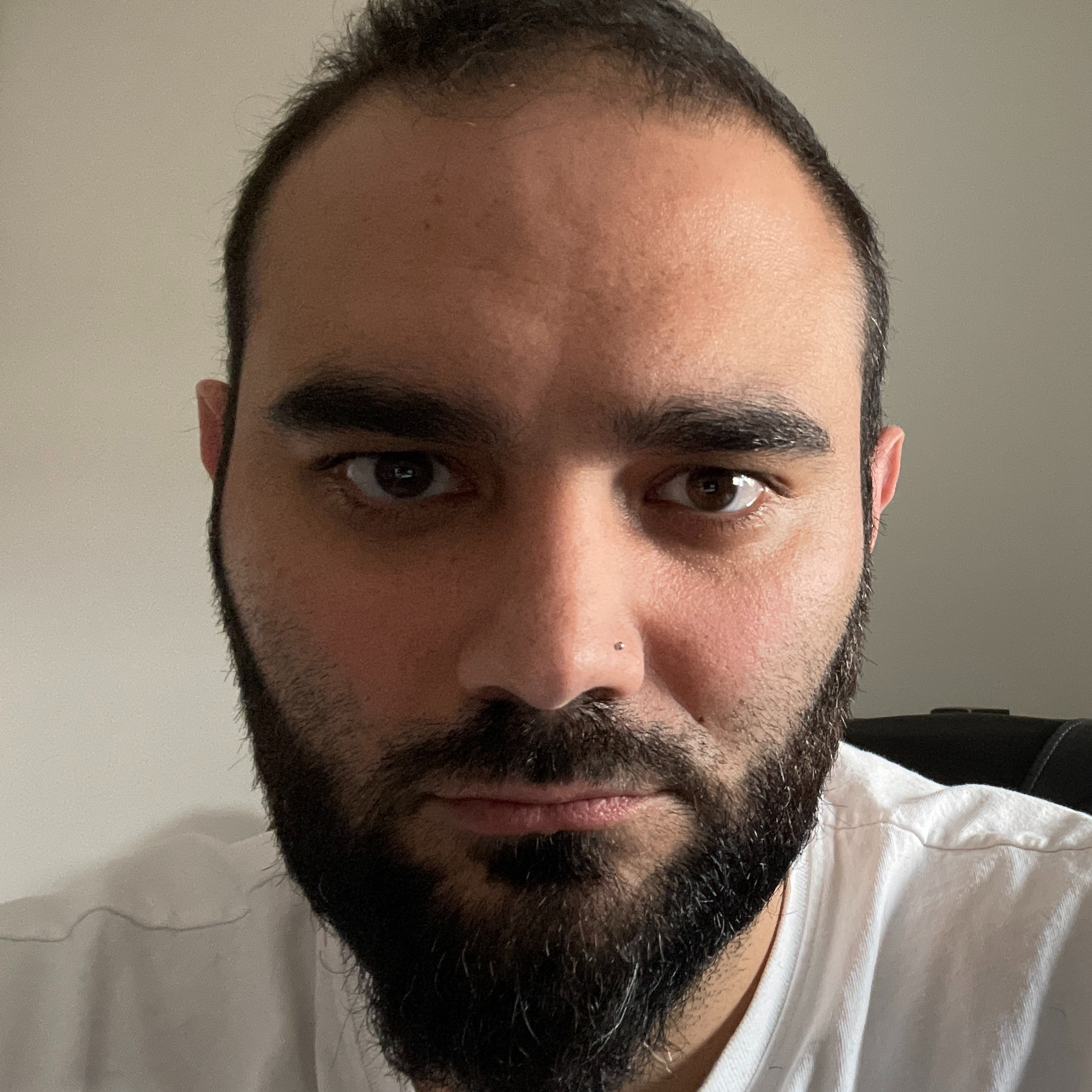 Mario R.
