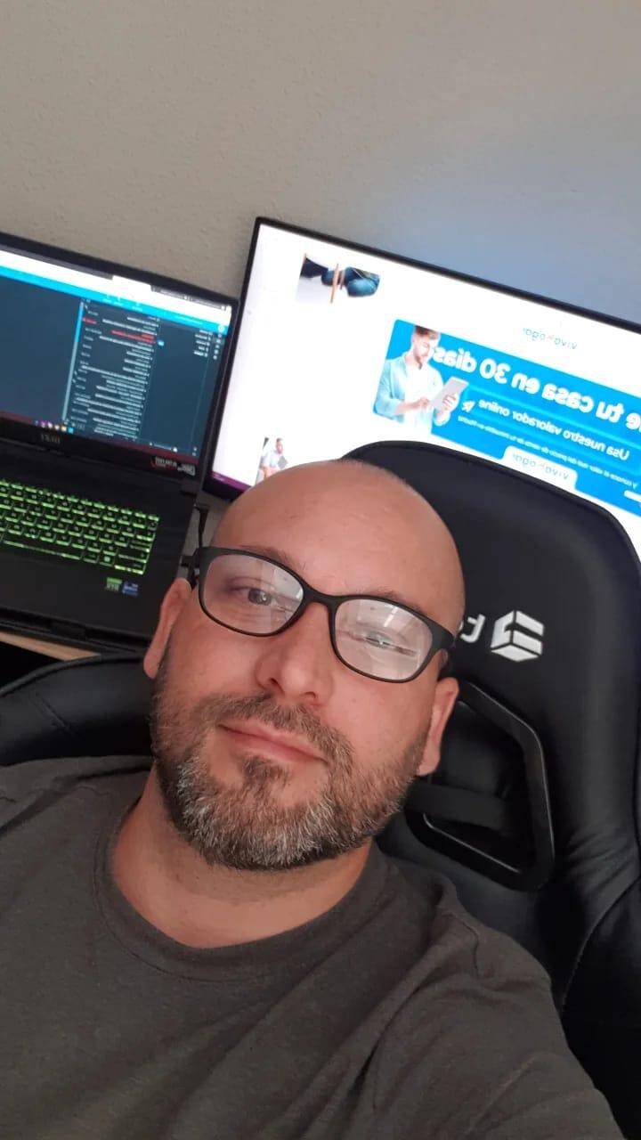 Adrian Vivas - Experto en Diseño y Desarrollo Web en WordPress