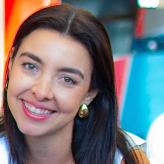 Bruna Sader Saifi Nery - Graphic Designer & Art Director