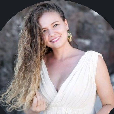 Apolline Garnier - Experte SEO & marketing digital | Social Media