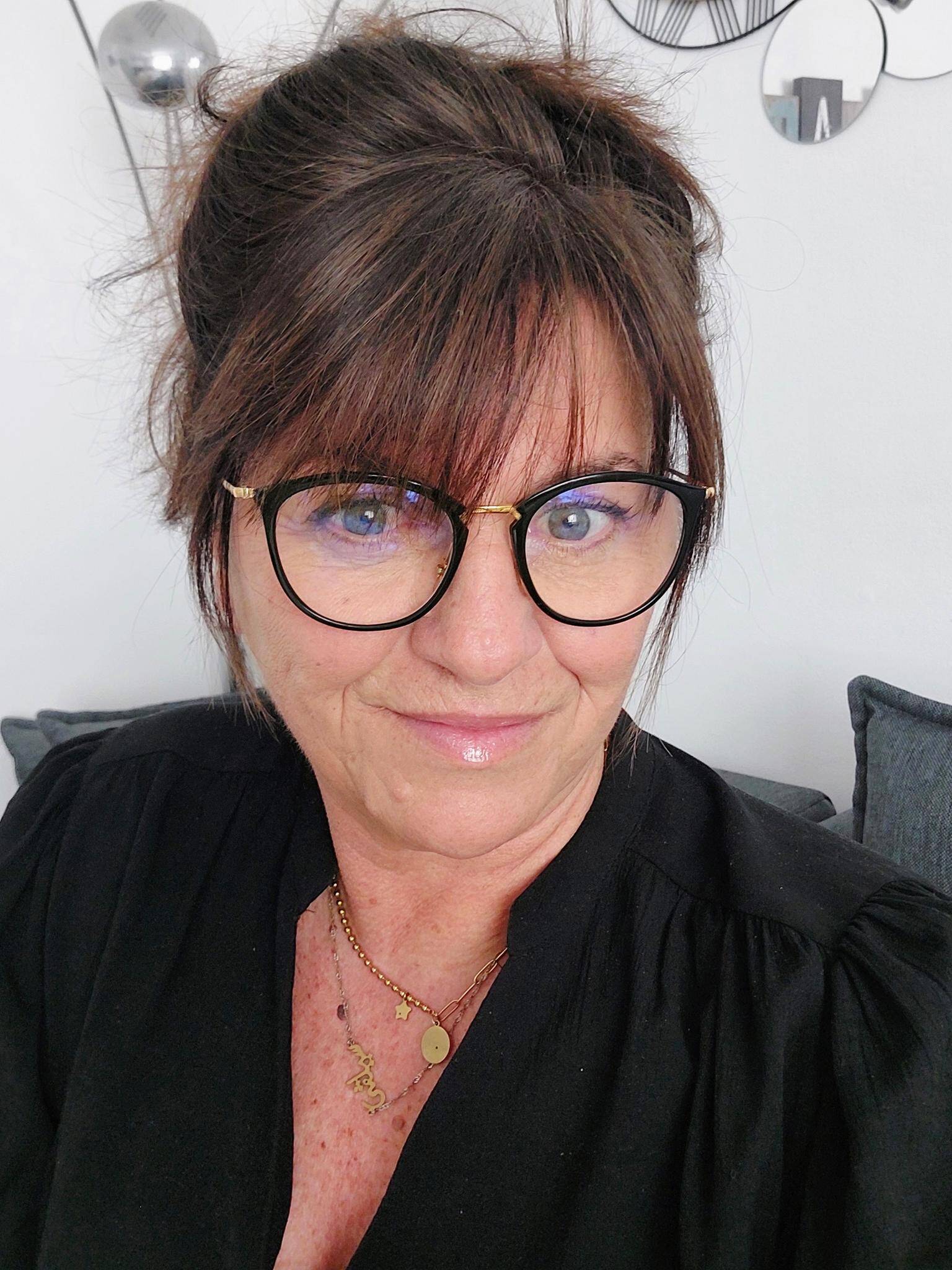 Sylvie Fenard - Ghostwriter LinkedIn · Food & Grande Distribution