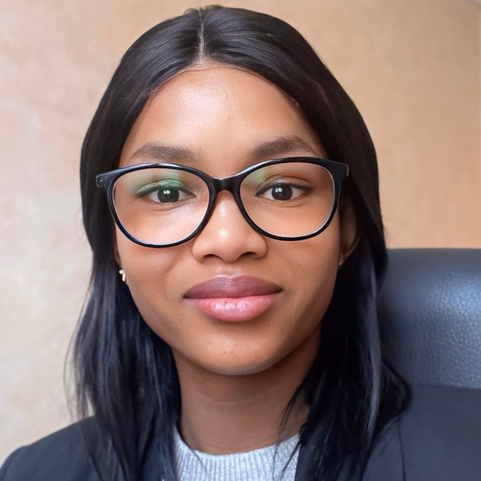 Aminata Ba - Data Analyst | SQL | Python | PowerBI | ETL