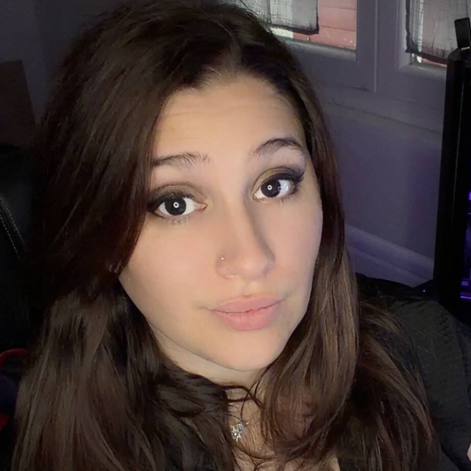 Anaelle Hergault - Community Manager