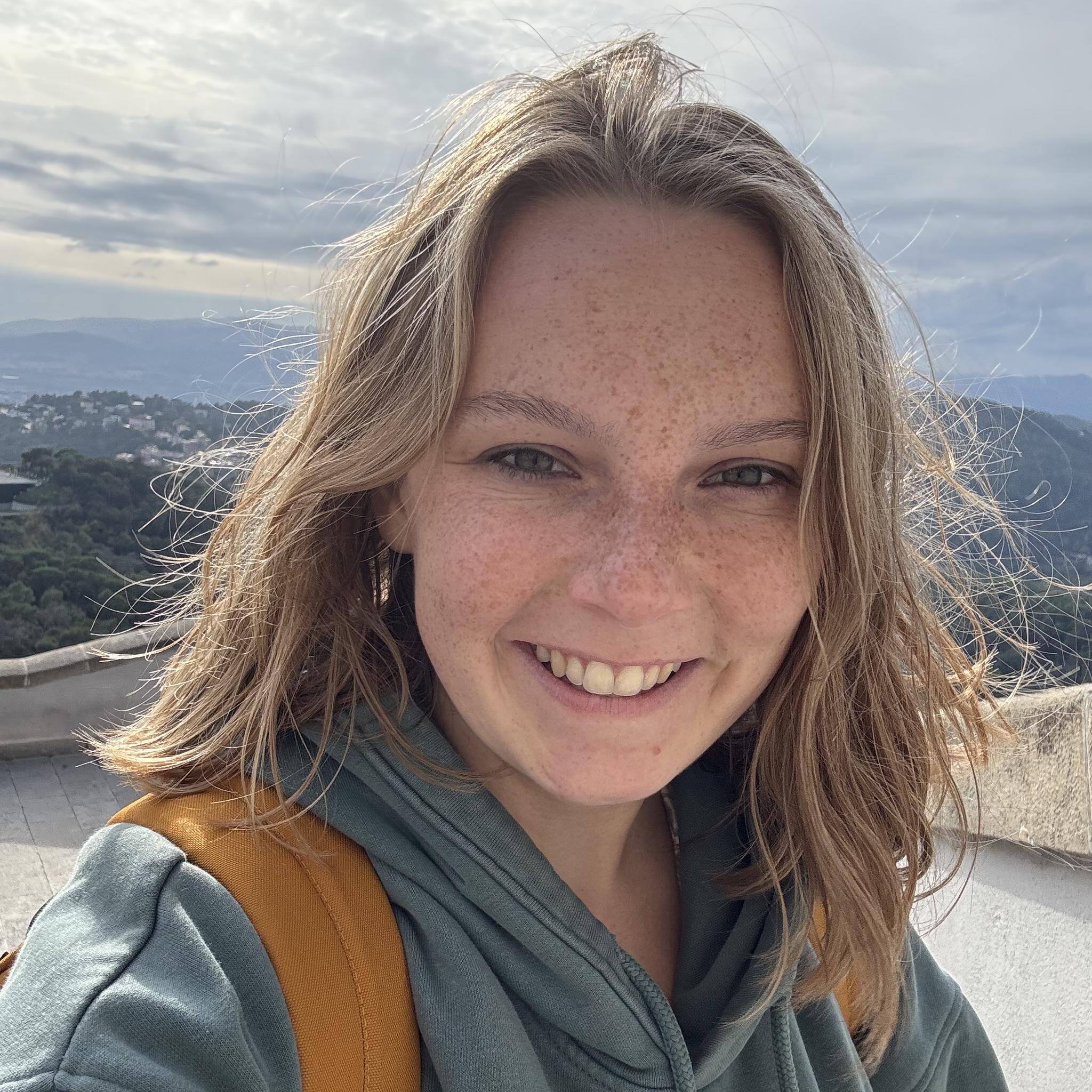 Marisa Koch -     Remote Startup Support - Ops, CRM & Content