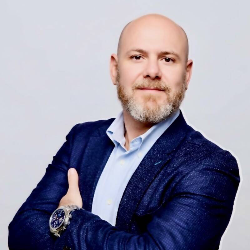 Paulo Pierrondi - AI Automation & RevOps Consultant