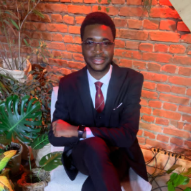 Abdiel Orou Toumbou - Programmeur/traducteur et correcteur de texte