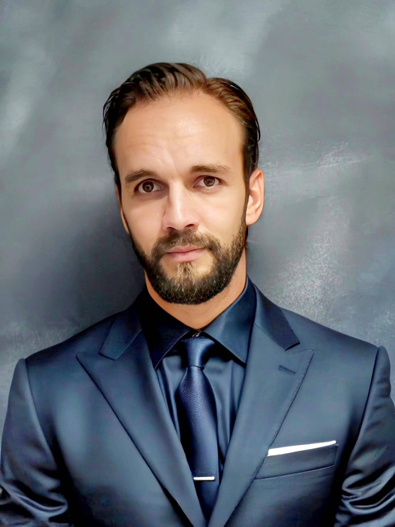 Christian R C.