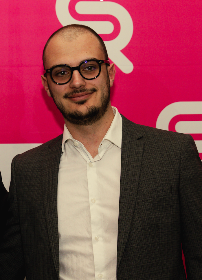 Charle B. - Community Manager - Stratégie Réseaux Sociaux 