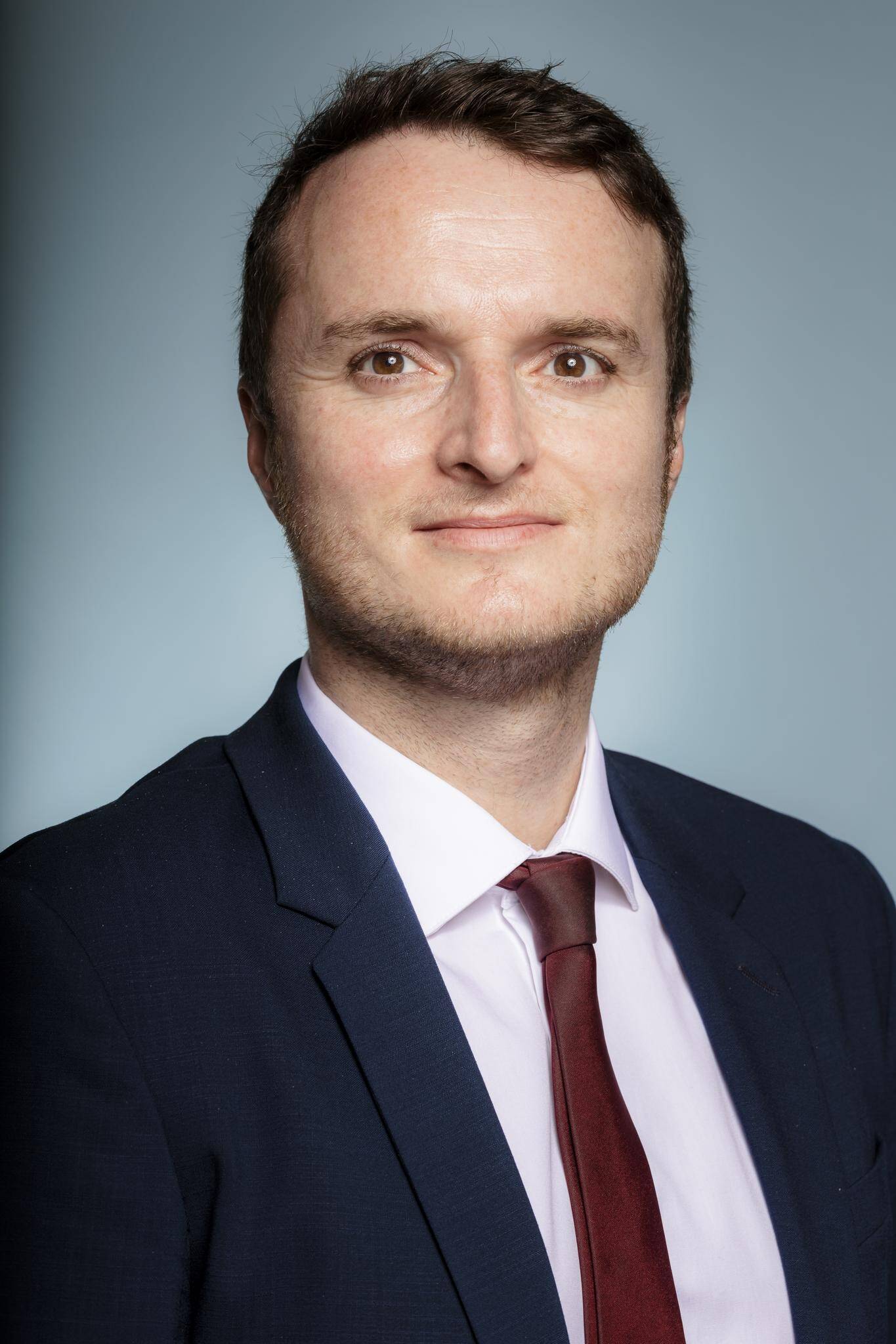 Julien  - Senior PMO | Budget & Project Management | Investment Banking