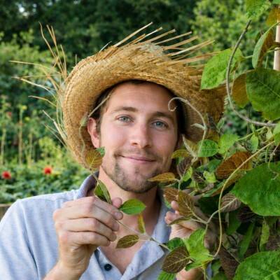 Lucas  - Redakteurin, Autorin und Kolumnistin für die Gartenrubrik