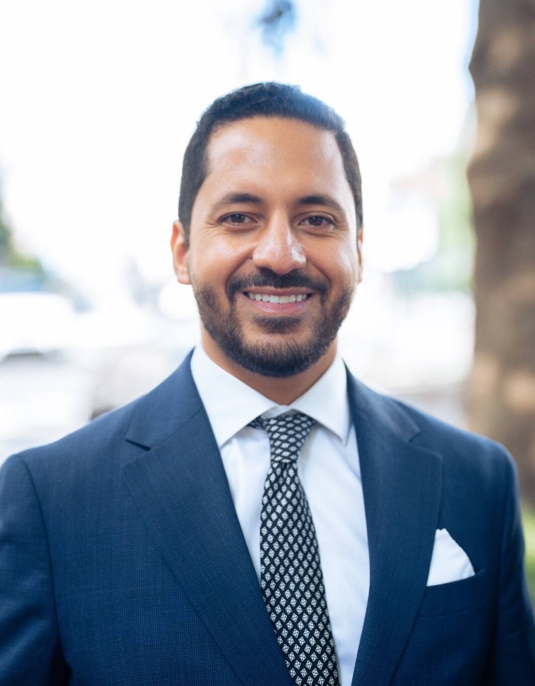 Yassine T. - Chargé d'Affaires