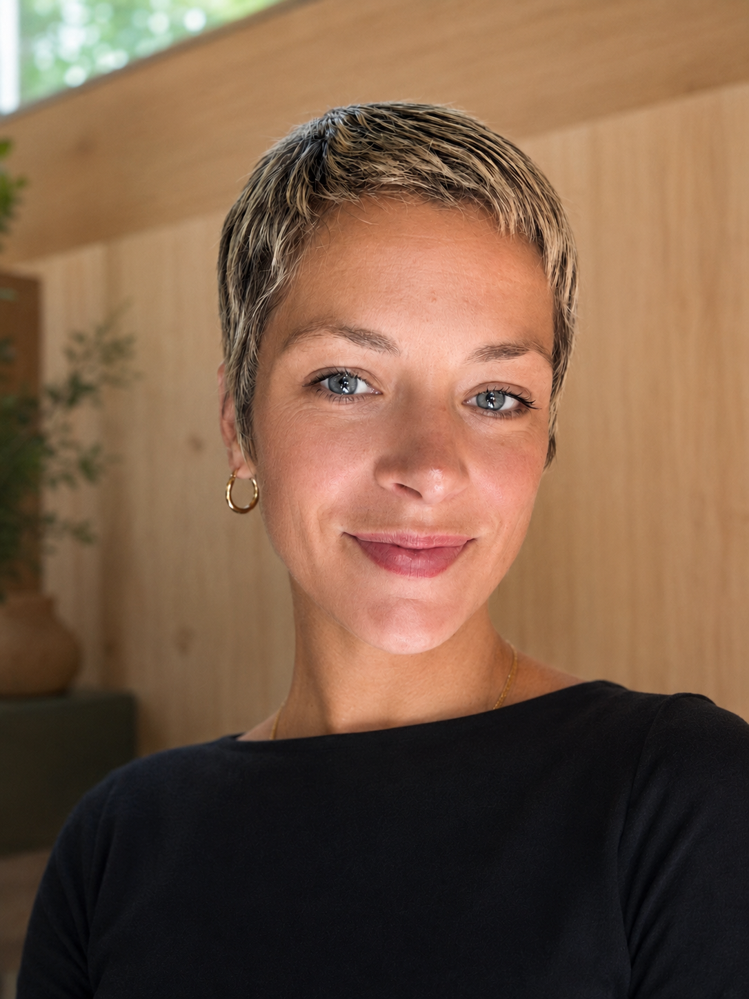 Heloise Lambert - DA Graphiste Webdesigner 🎨 Branding, Site Web