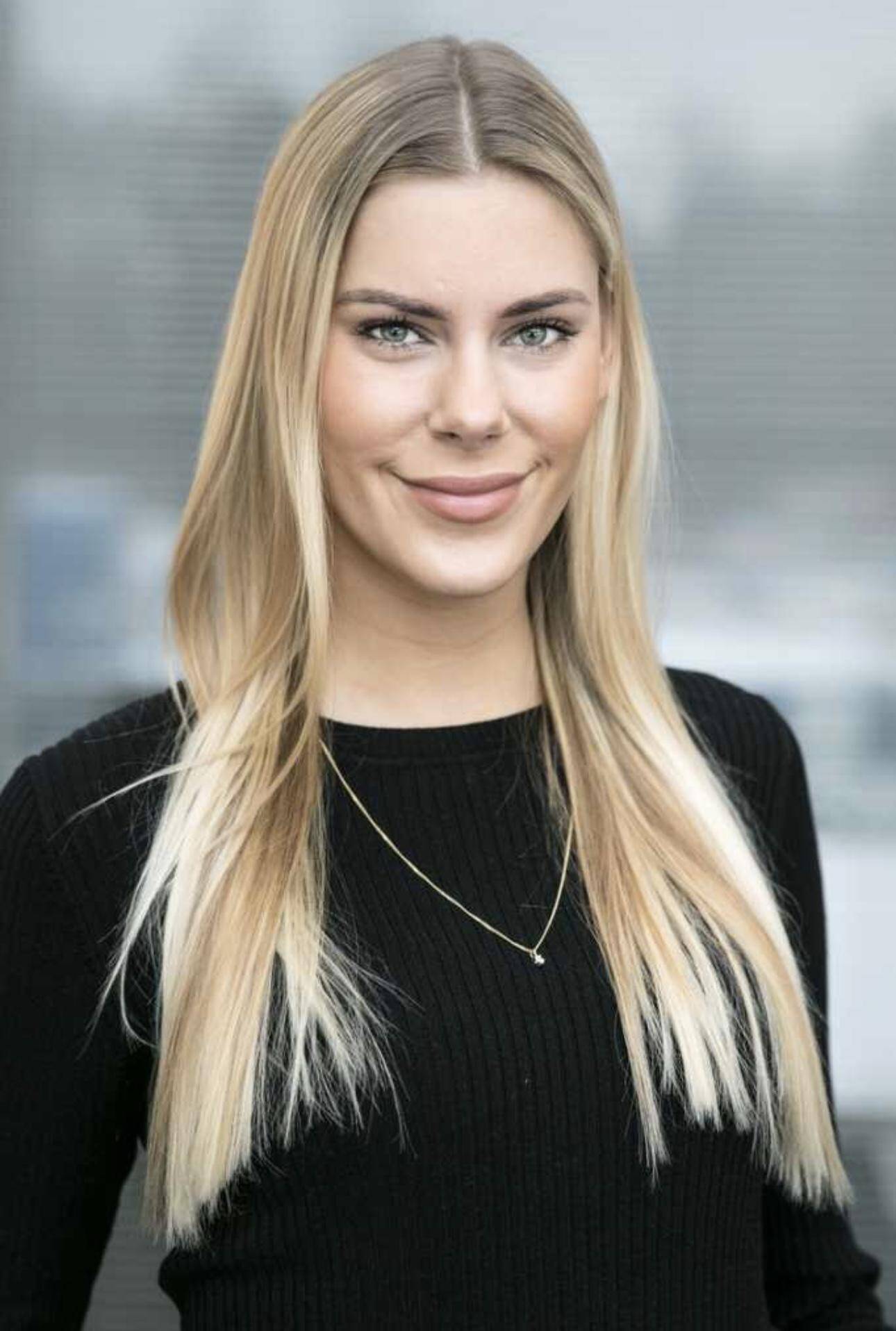 Desiree Burkhard - Social Media | Performance Marketing | Grafik