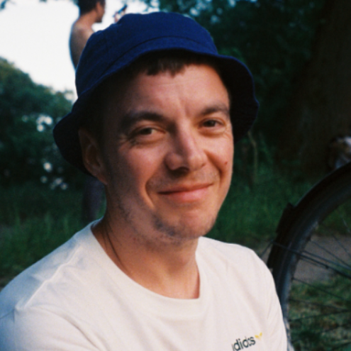 Simon  - Senior Content Designer