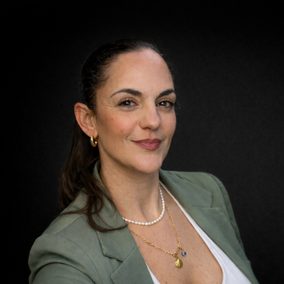Ebru Broda - Freelance Head of Marketing | Growth Strategy | Di
