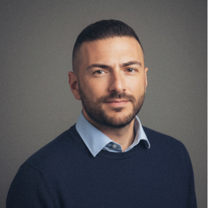 Özgür Azap