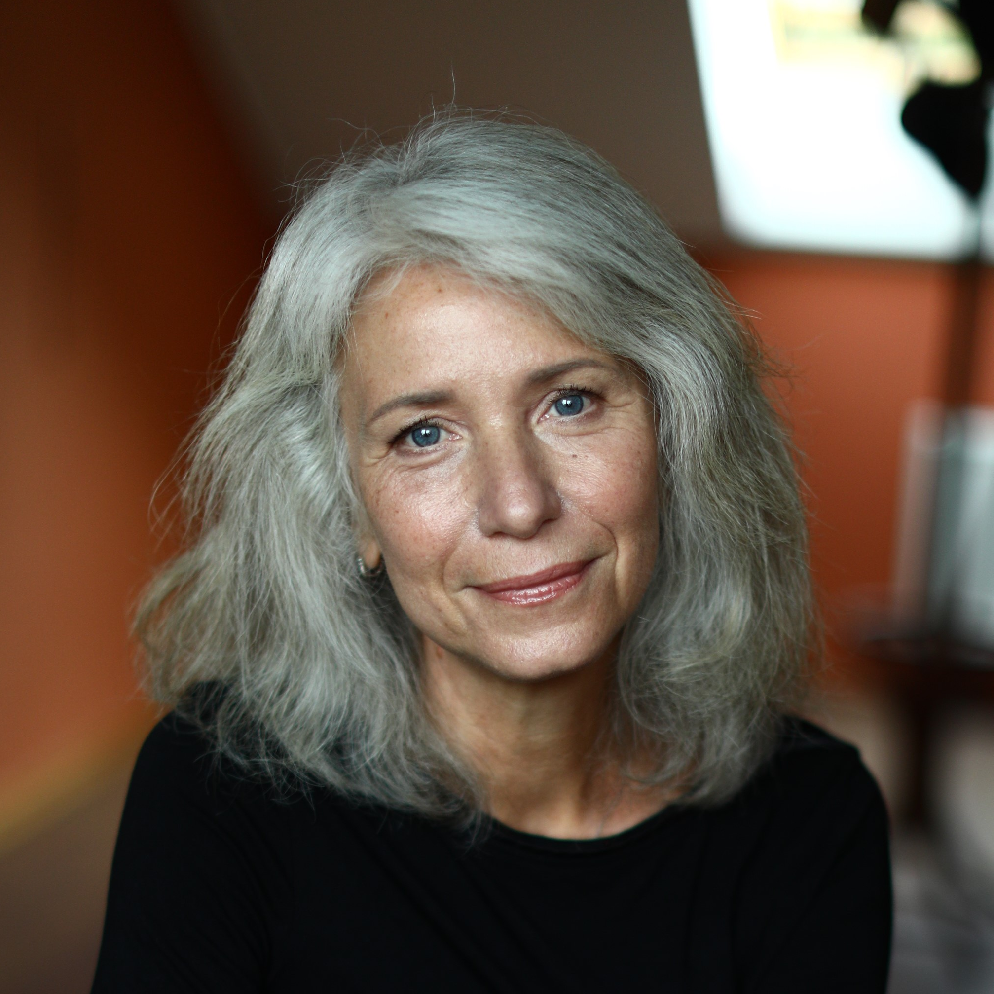 Elena R.