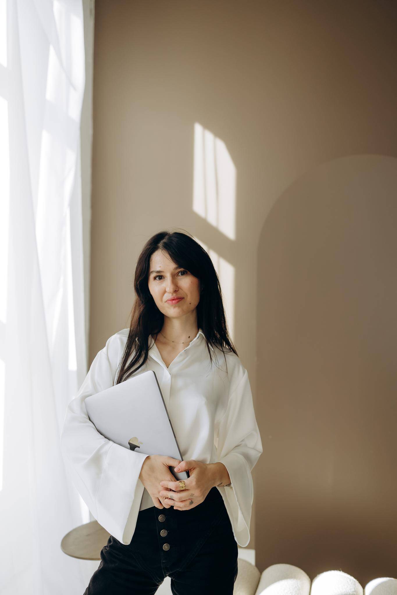 Elina A.
