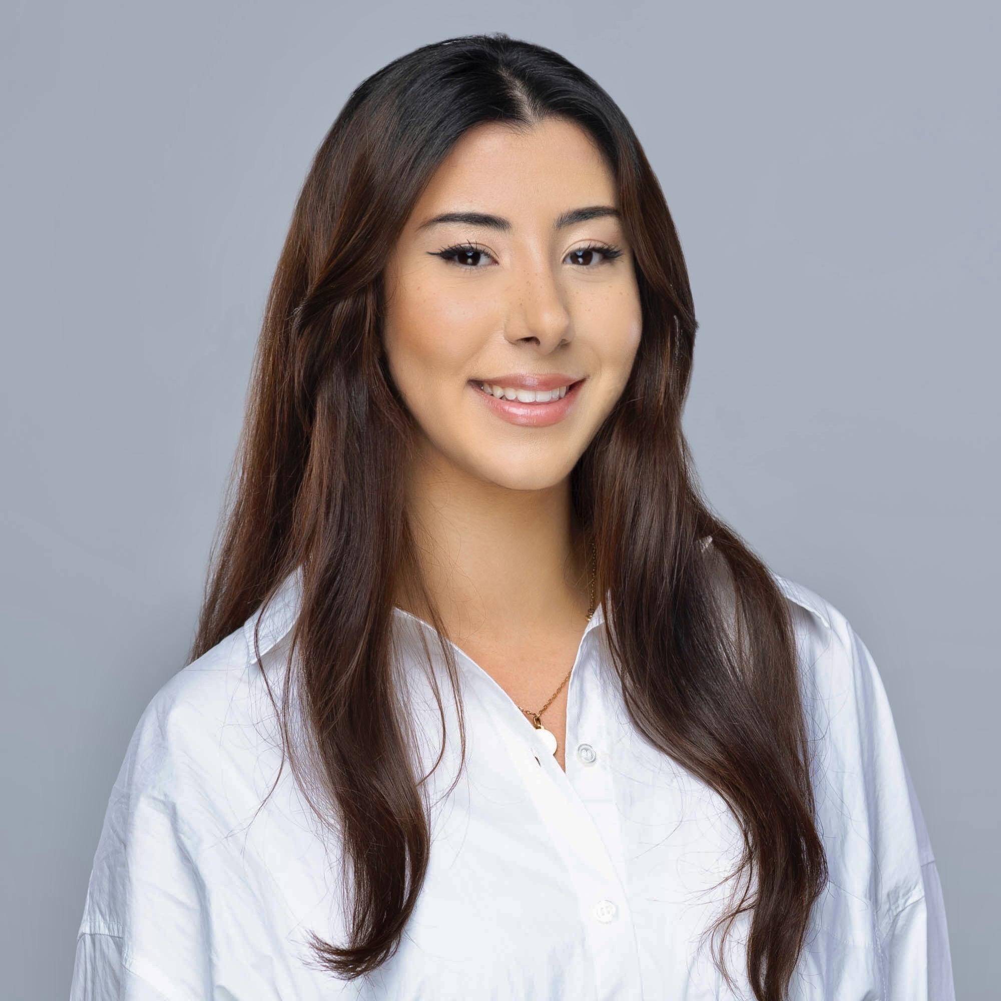 Rym Antri-Bouzar - Professionnelle de la communication 