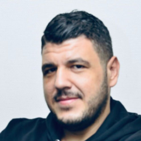Nabil M.