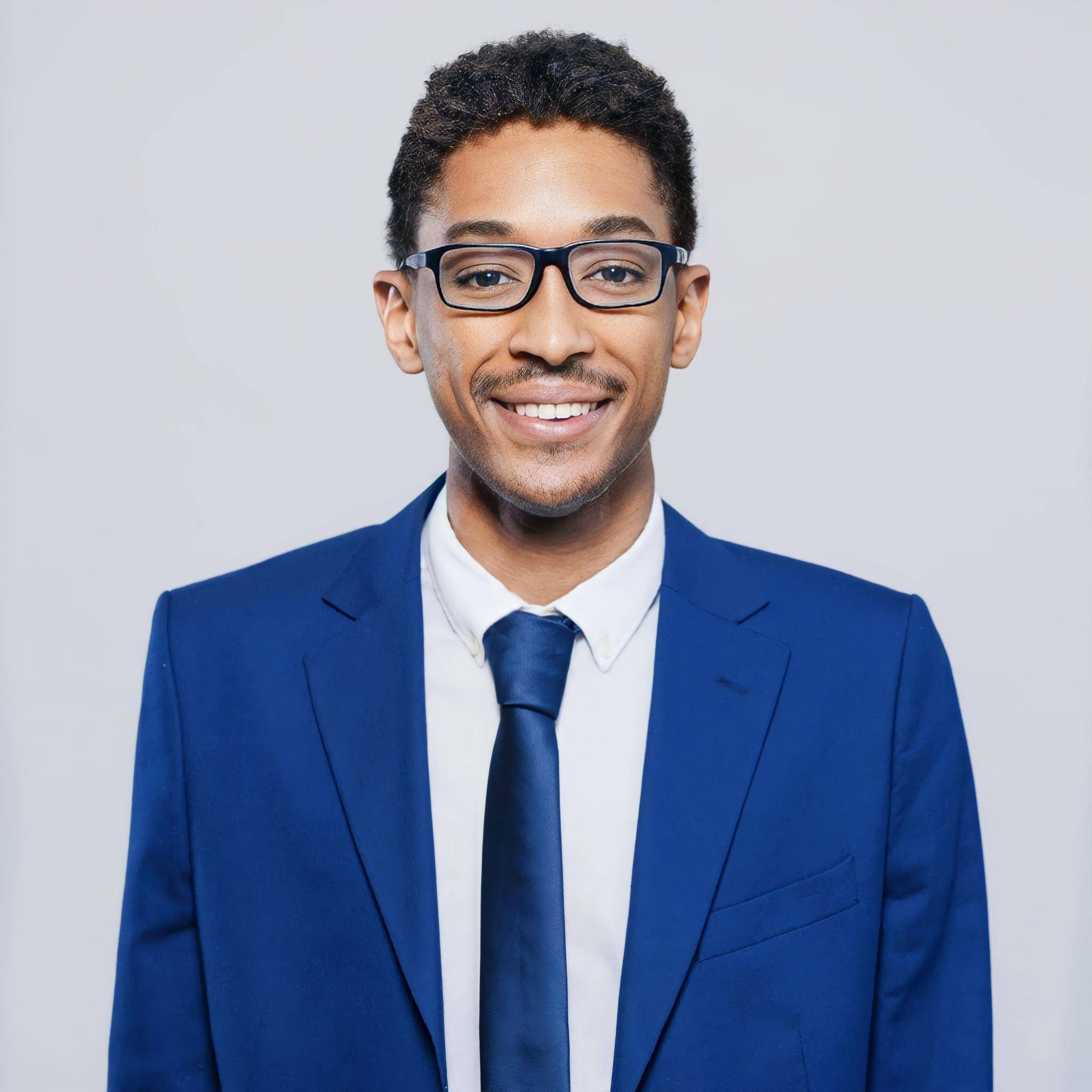 Erwan G. - Expert Power BI | Finance, Ops & Business