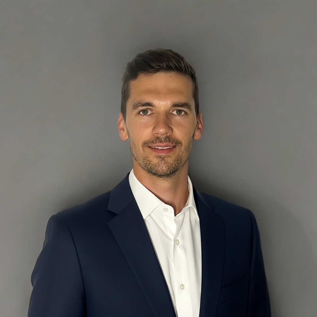 Thomas  - Product development Engineer