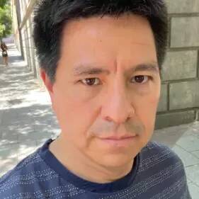 Víctor Hugo B.