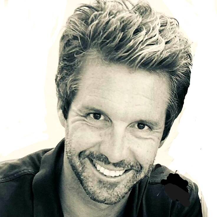 Yann Cazier - Consultant en développement IA & SaaS