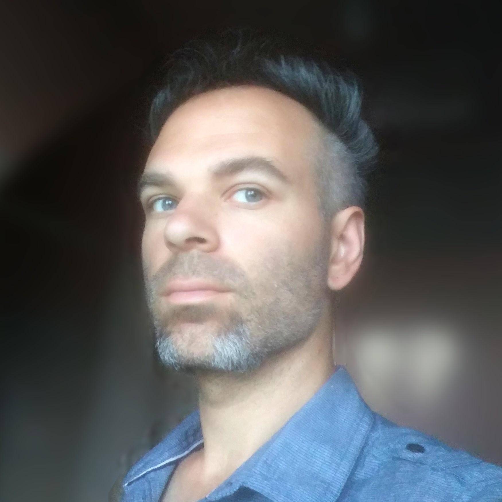 Simon G.