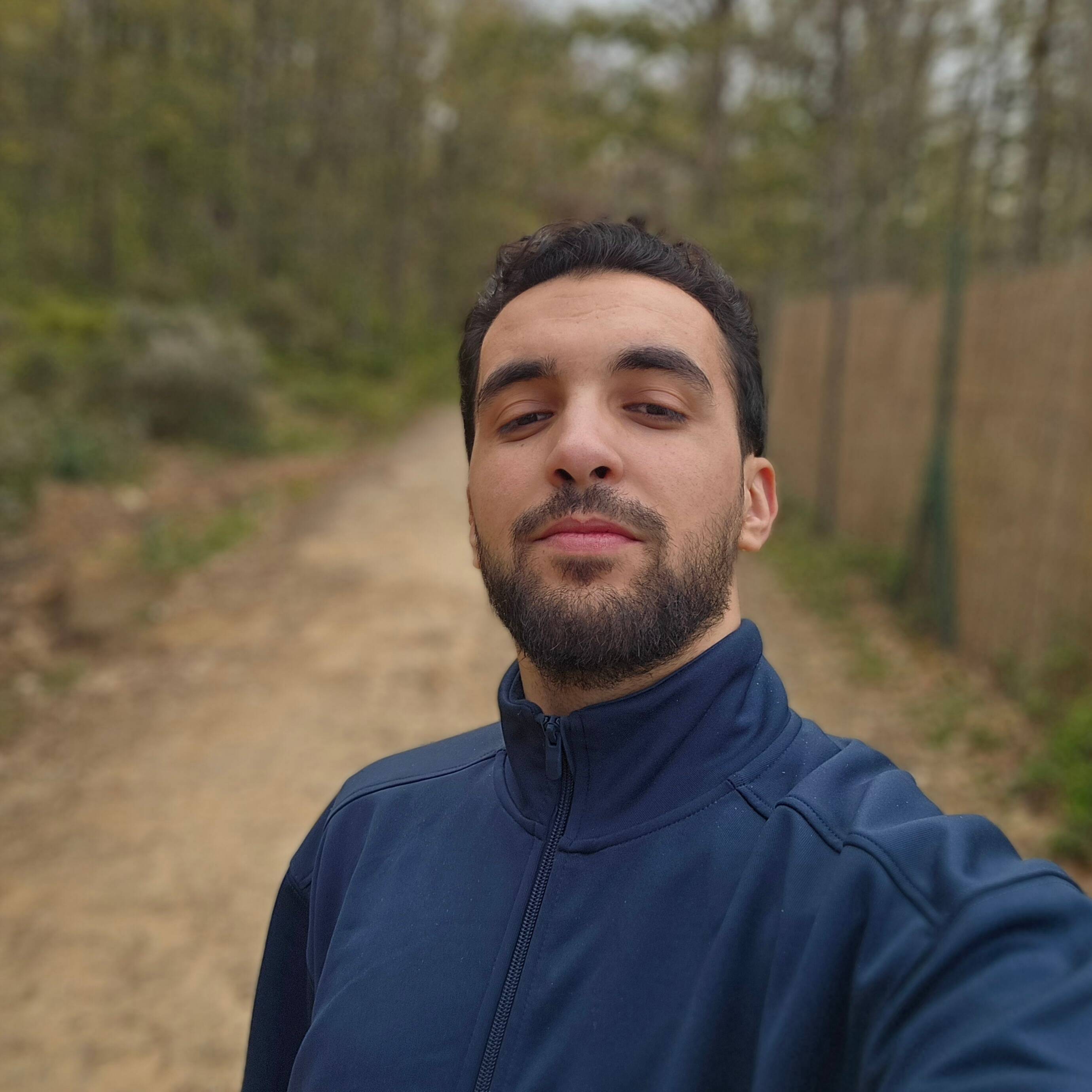 Massinissa M. - Data Engineer | Snowflake · dbt · AWS