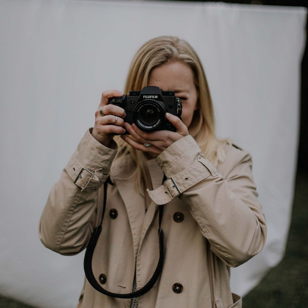 Alena Schmidt - Fotograf, Social Media Manager, Redakteur 