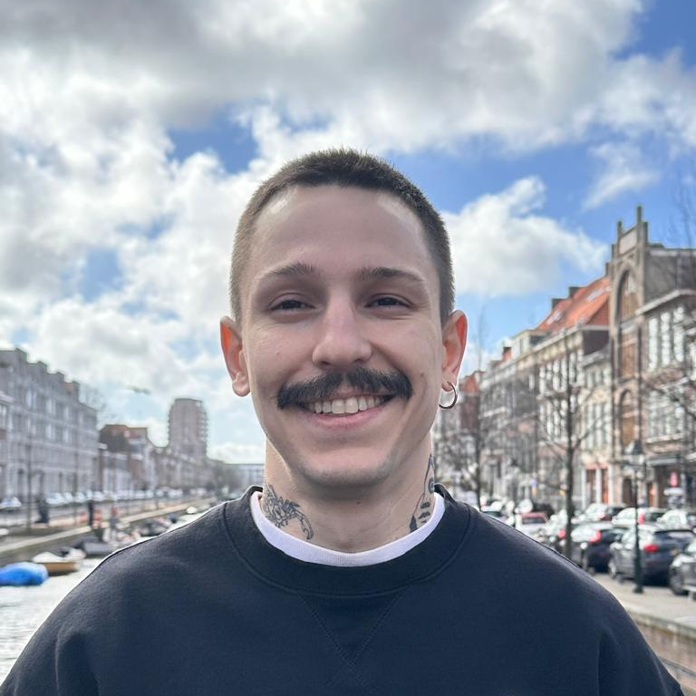 Nicolas  - Product Growth & CRM | Fintech | Lifecycle | SQL