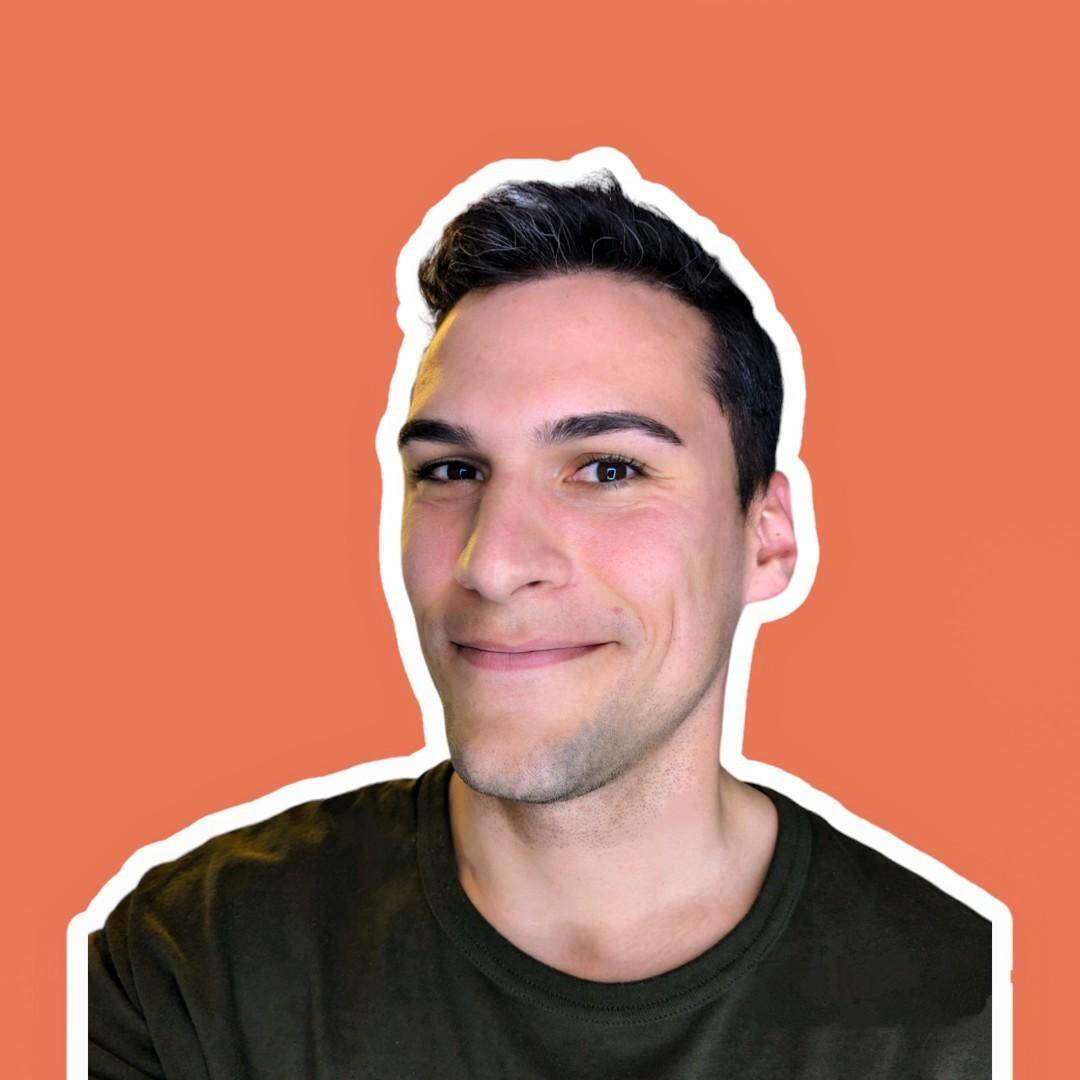 Julien L. - Assistant Virtuel ✨