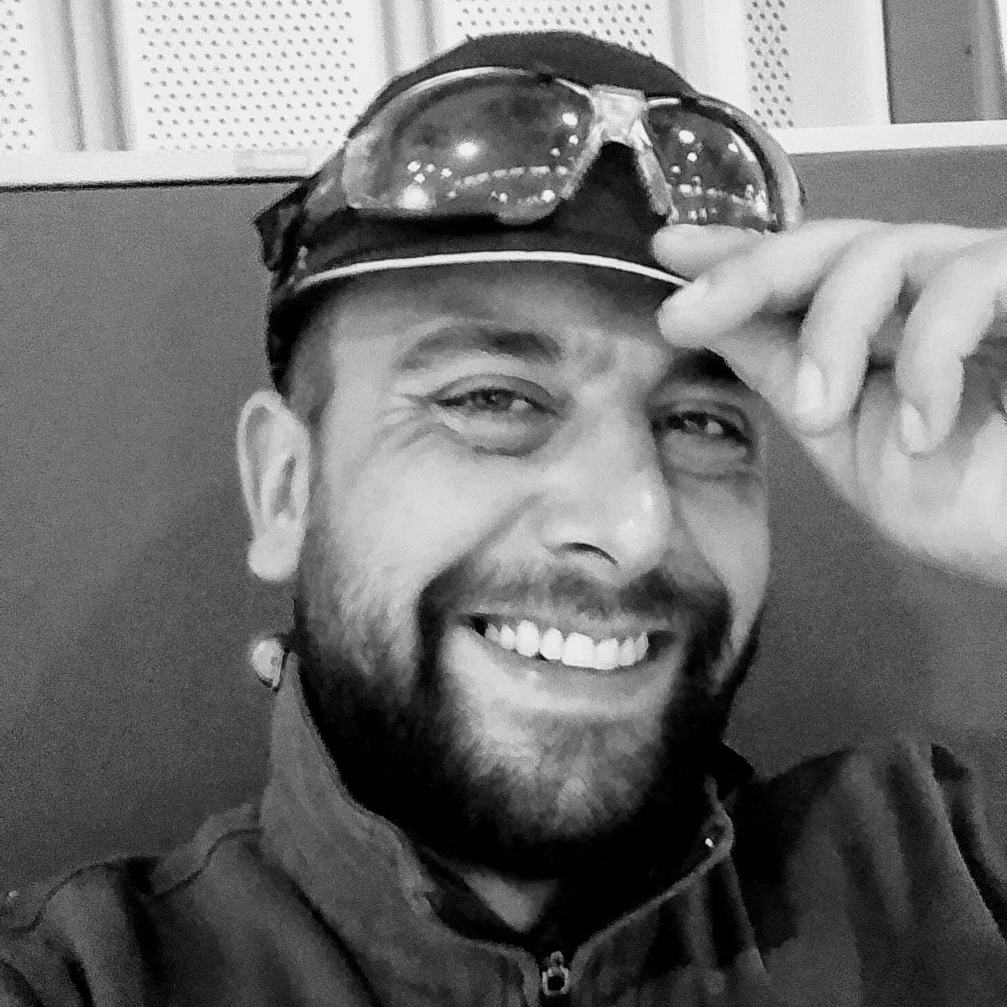 Mehdi  - Traducteur & Rédacteur multilingue (FR / EN / NL)